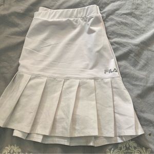 Fila- white pleated, mini tennis skirt